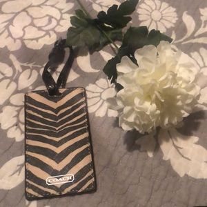 ⭐️ COACH ID TAG 🌟